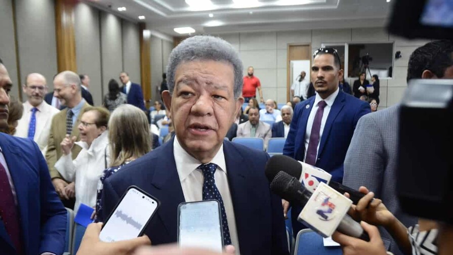leonel-fernandez-critica-reaccion-tardia-del-gobierno-ante-lluvias-que-generaron-estragos