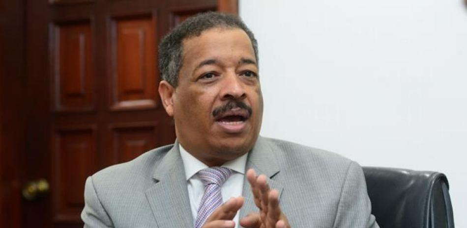 roberto-rosario-advierte:-“fp-no-dialogara-si-el-gobierno-no-frena-el-dispendio”