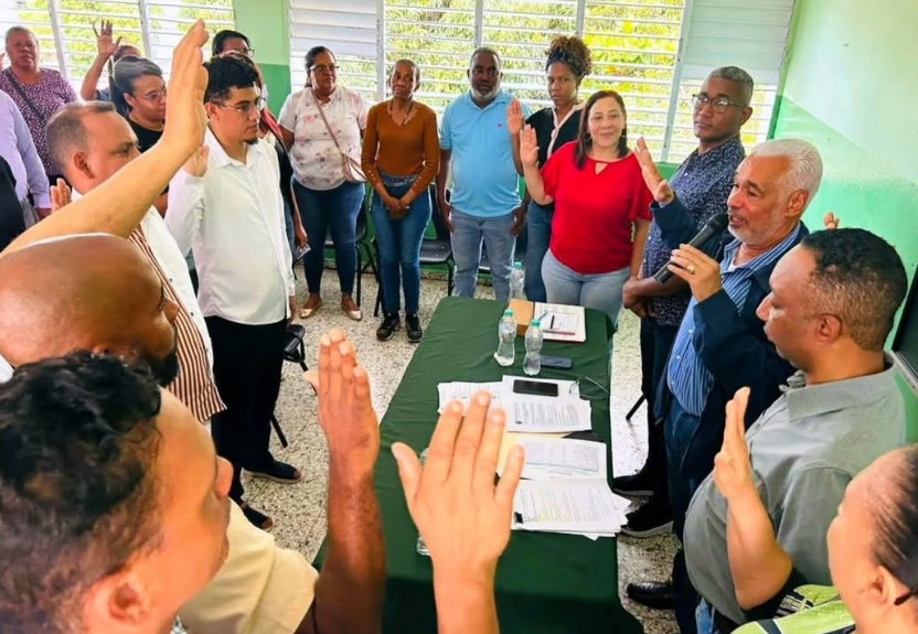 corriente-magisterial-eugenio-maria-de-hostos-juramenta-equipos-en-varios-municipios-de-santo-domingo
