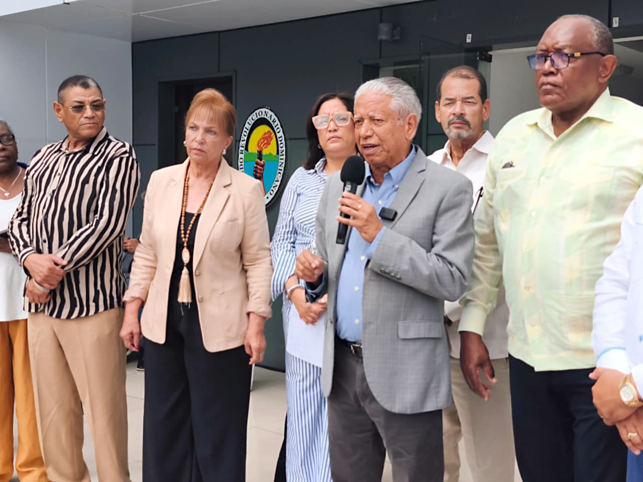 prd-resalta-su-papel-en-defensa-de-la-democracia-y-la-soberania-en-conmemoracion-de-la-revolucion-de-abril