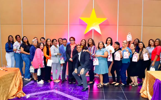 pld-reconoce-labor-de-sus-secretarias-en-acto-conmemorativo-por-su-dia