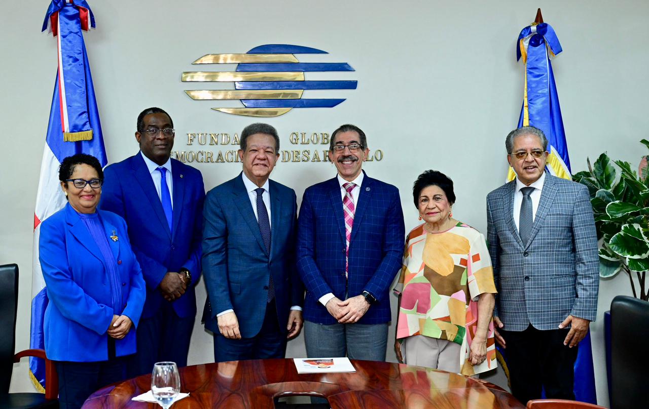 leonel-fernandez-recibe-en-funglode-a-jorge-asjana,-candidato-a-rector-de-la-uasd