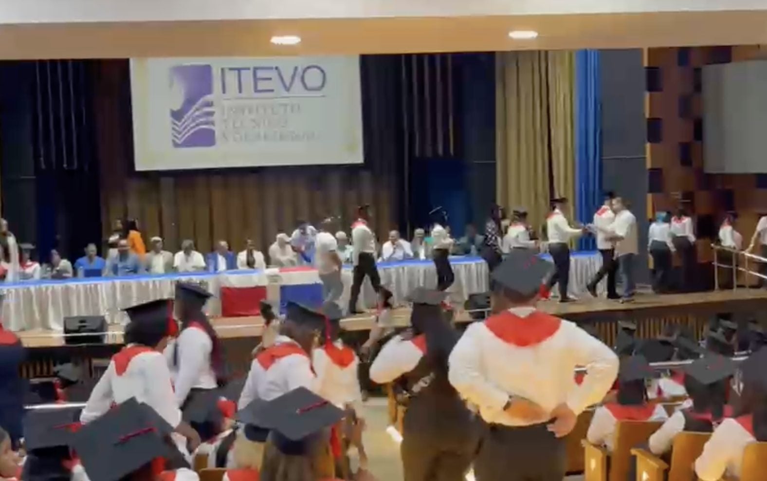 itevo-gradua-mas-de-2,000-tecnicos-en-jornadas-simultaneas-a-nivel-nacional