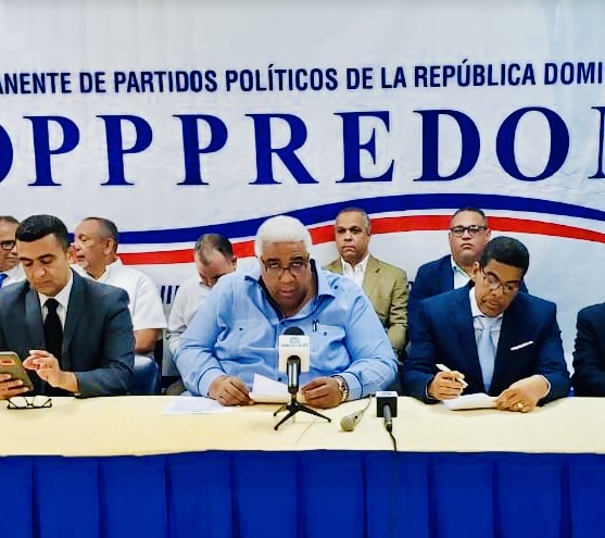 fopppredom-propone-reorganizar-el-gasto-publico-para-garantizar-ingresos-al-gobierno