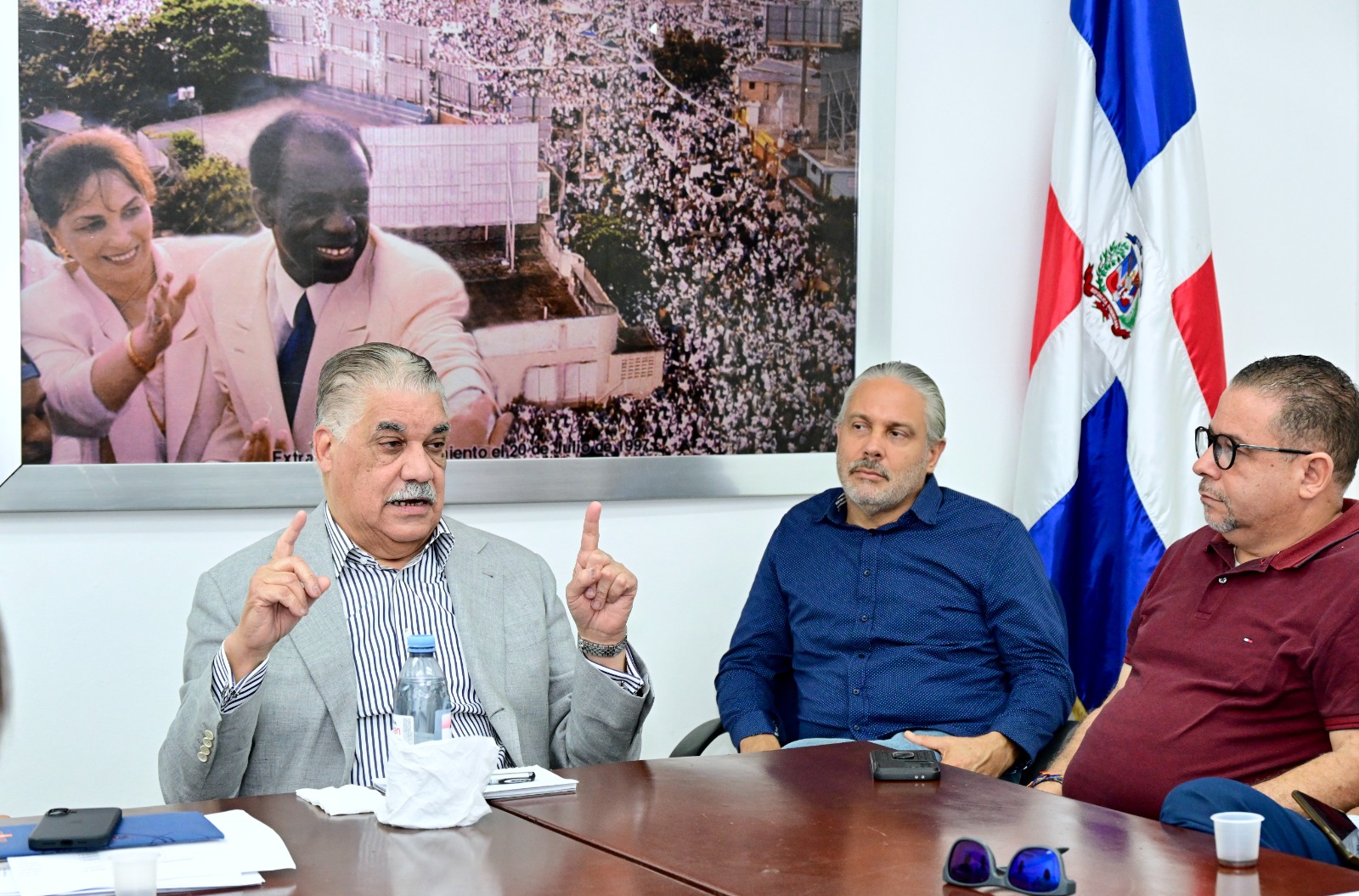 miguel-vargas-llama-al-gobierno-a-enfrentar-con-responsabilidad-el-impacto-de-la-crisis-en-la-poblacion