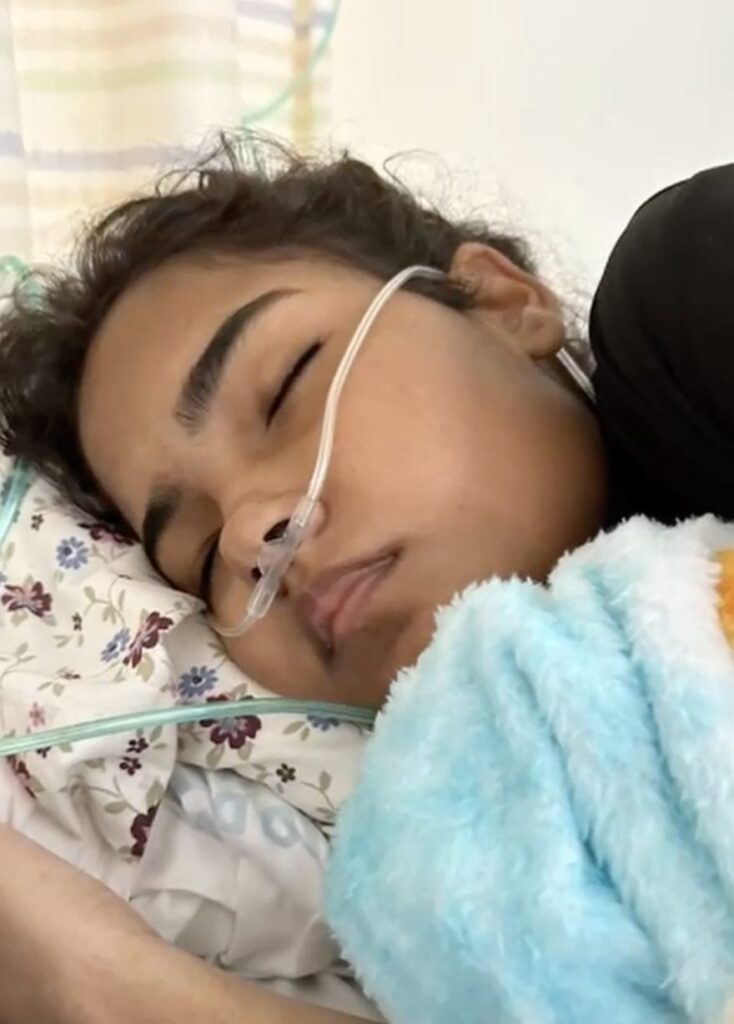 mujer-pide-ayuda-para-llevar-a-su-hija-de-16-anos-a-miami-por-rara-enfermedad