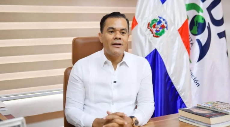 elias-baez-a-los-dirigentes-del-prm-que-piden-democracia-en-los-medios-de-comunicacion:-“dejen-el-galloloquismo-y-al-prd-atras”