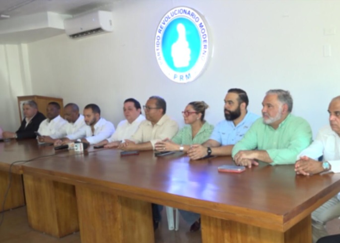 diputados-y-dirigentes-del-prm-en-santiago-denuncian-irregularidades-en-proceso-interno