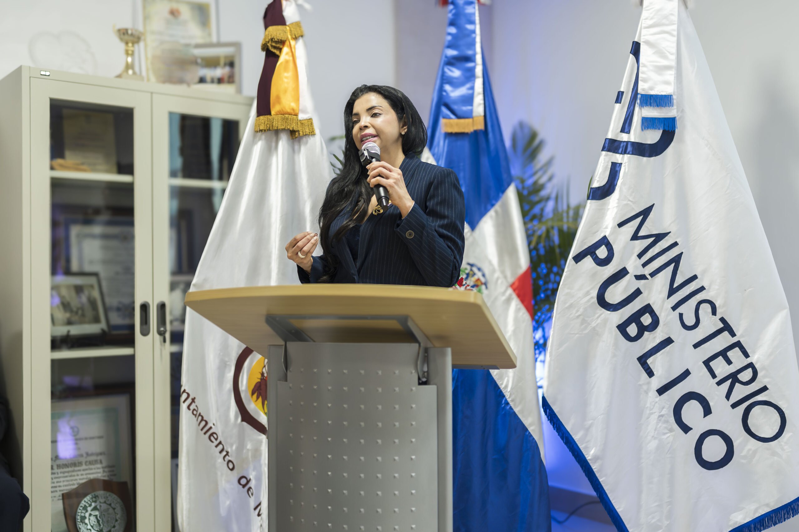 yeni-berenice:-“si-en-la-familia-hay-violencia,-la-sociedad-tambien-sera-violenta”