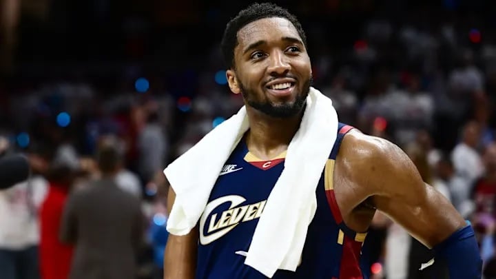 donovan-mitchell-se-convierte-en-super-donovan-y-conduce-a-cleveland-a-empatar-serie-contra-detroit