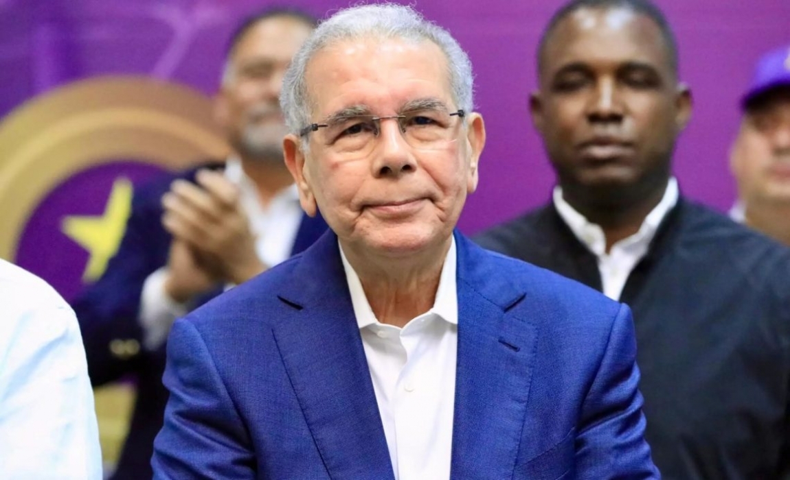 danilo-medina:-“el-poder-se-conquista-con-trabajo”