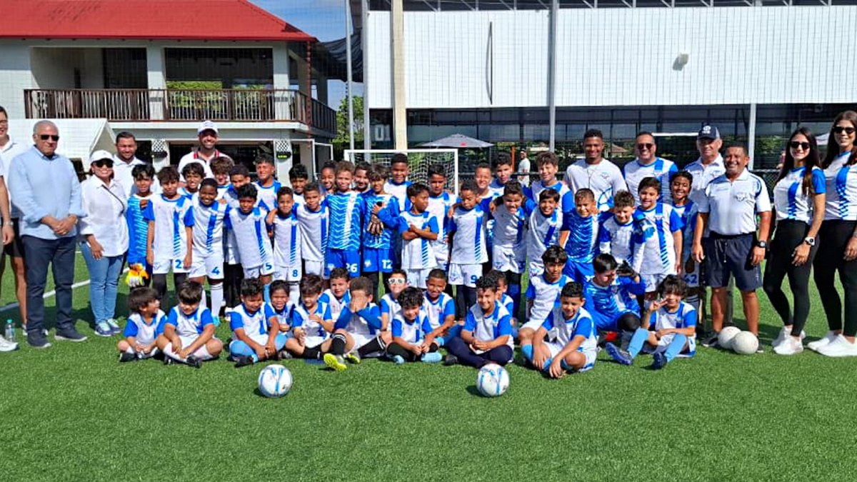 inauguran-escuela-de-futbol-estancia-nueva-academia-cup