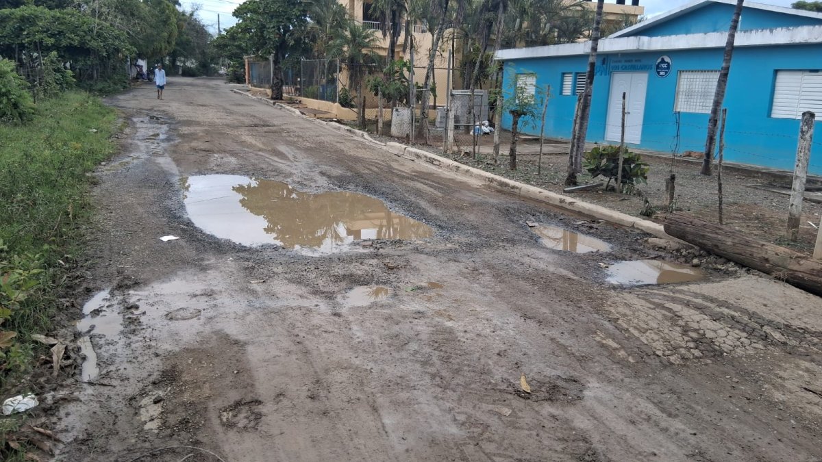 productores-agricolas-exigen-asfaltado-de-camino-en-angelina-y-advierten-protestas