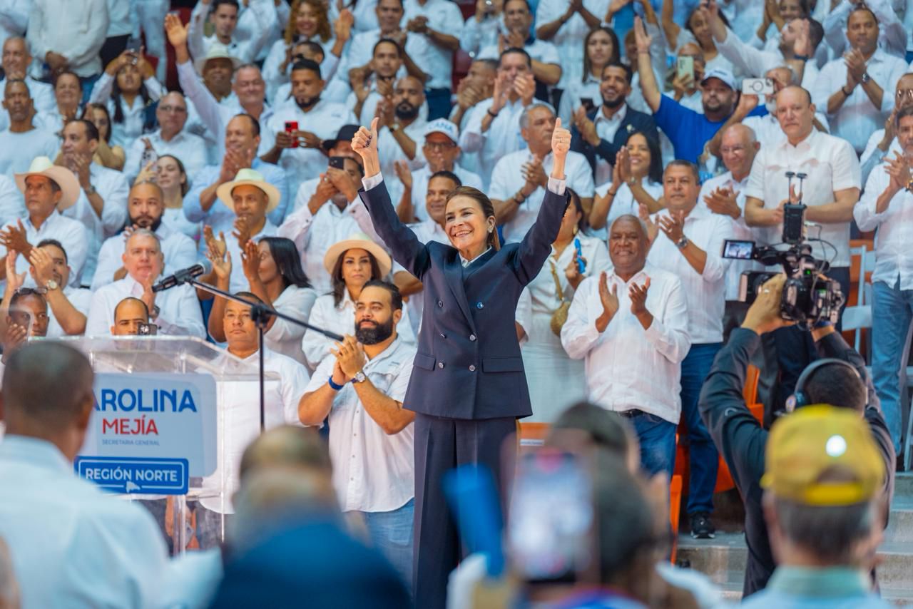 “voy-a-ser-presidenta”:-carolina-mejia-promete-continuidad-del-modelo-de-gobierno-del-prm