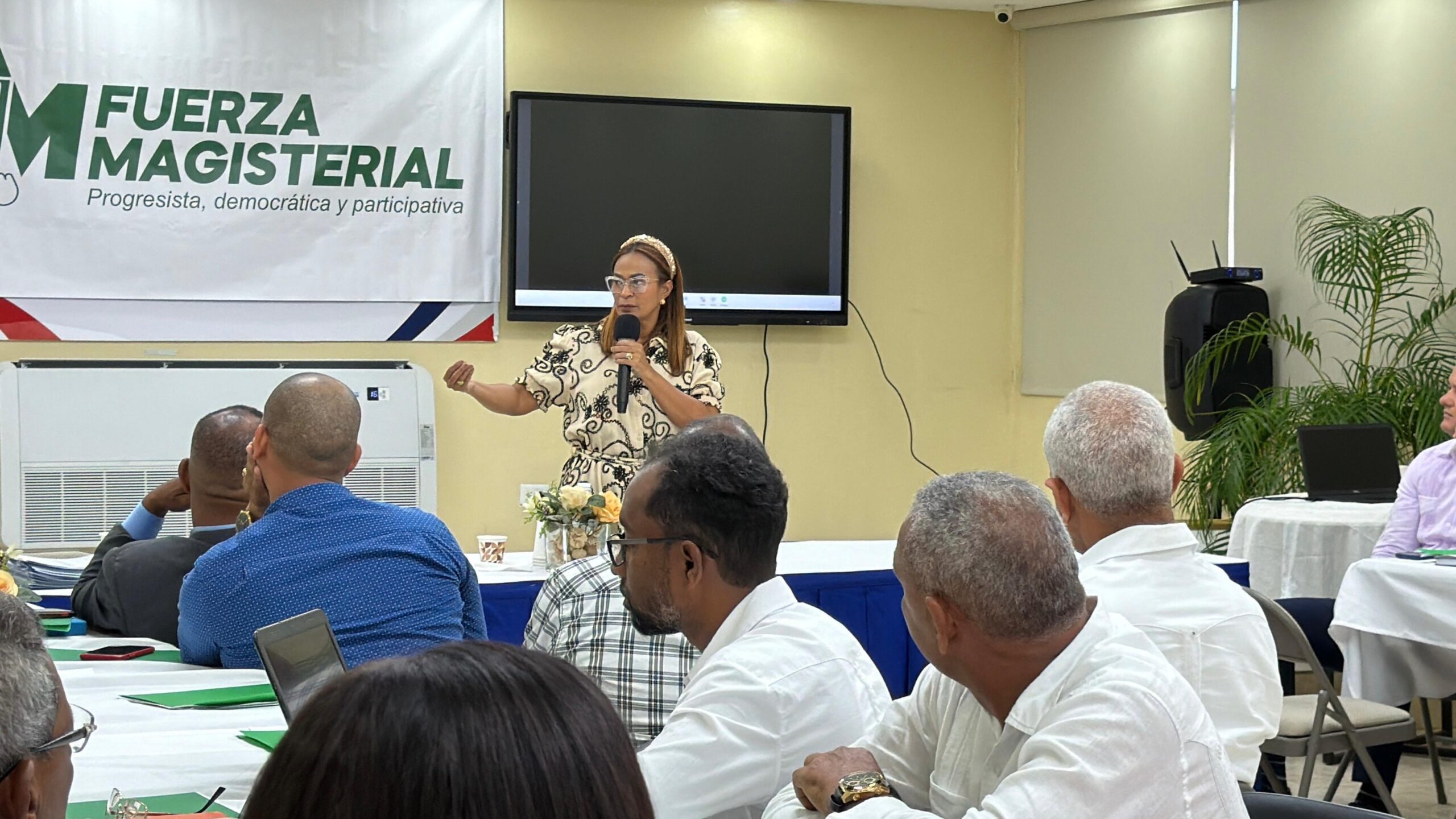 fp-cuestiona-fallas-del-minerd-en-evaluacion-de-desempeno-docente-y-alerta-sobre-impacto-psicologico-en-maestros