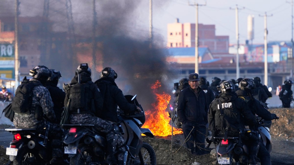 acorralado-por-las-protestas,-el-presidente-de-bolivia-anuncia-que-reducira-su-salario-y-el-de-sus-ministros-50-%