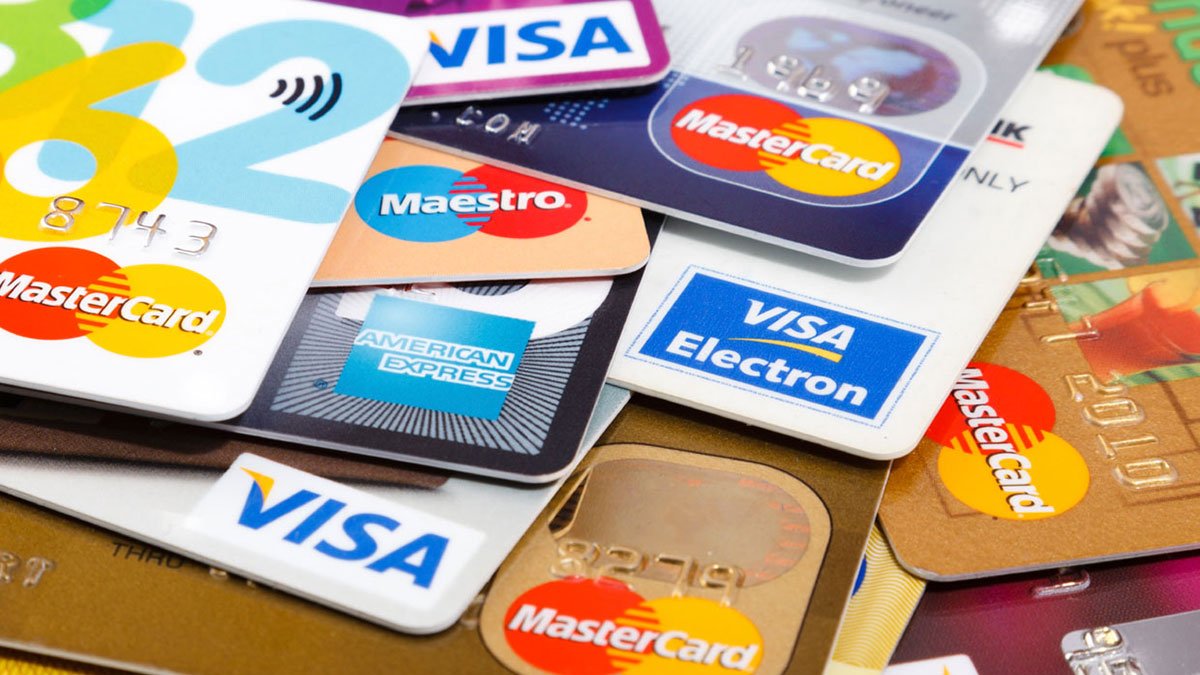 dominicanos-sobreviven-a-base-de-prestamos-con-tarjeta-credito