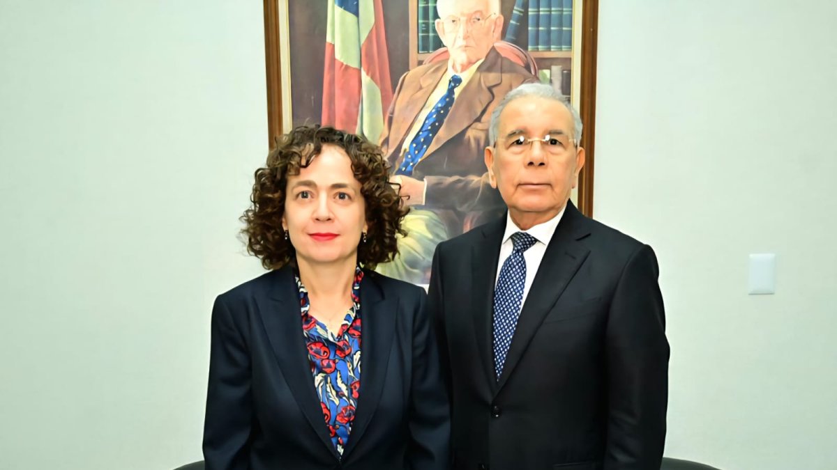 embajadora-de-espana-gira-visita-a-danilo-medina