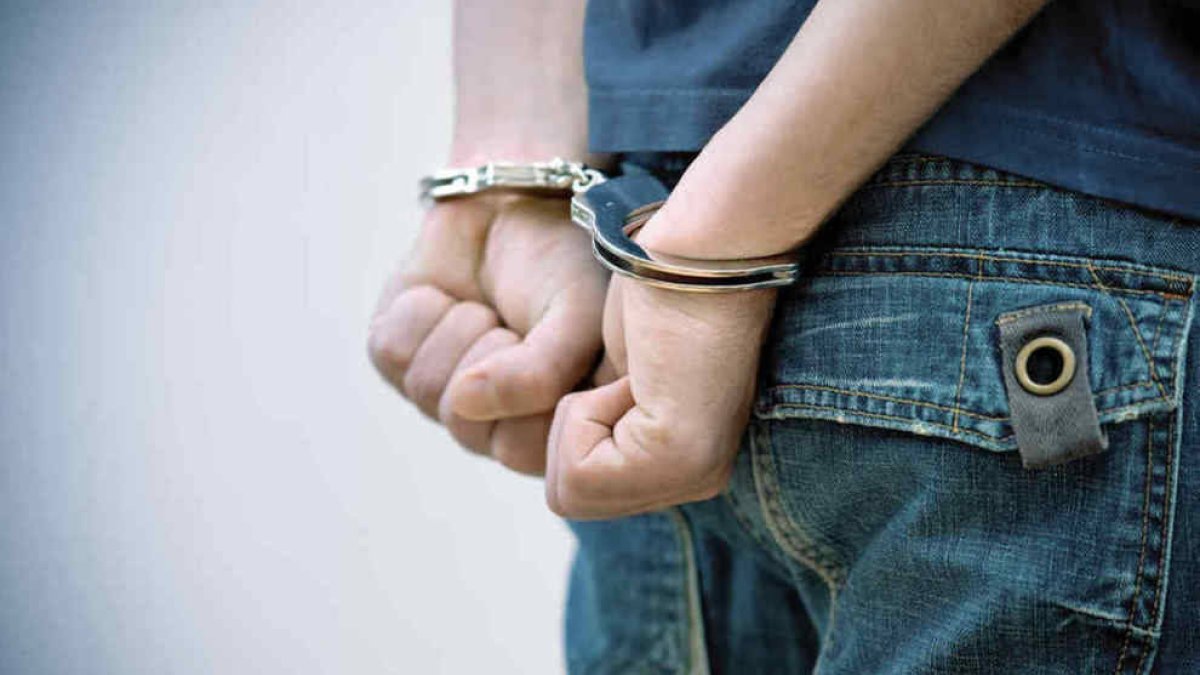 fiscalia-apresa-chino-por-violencia-genero