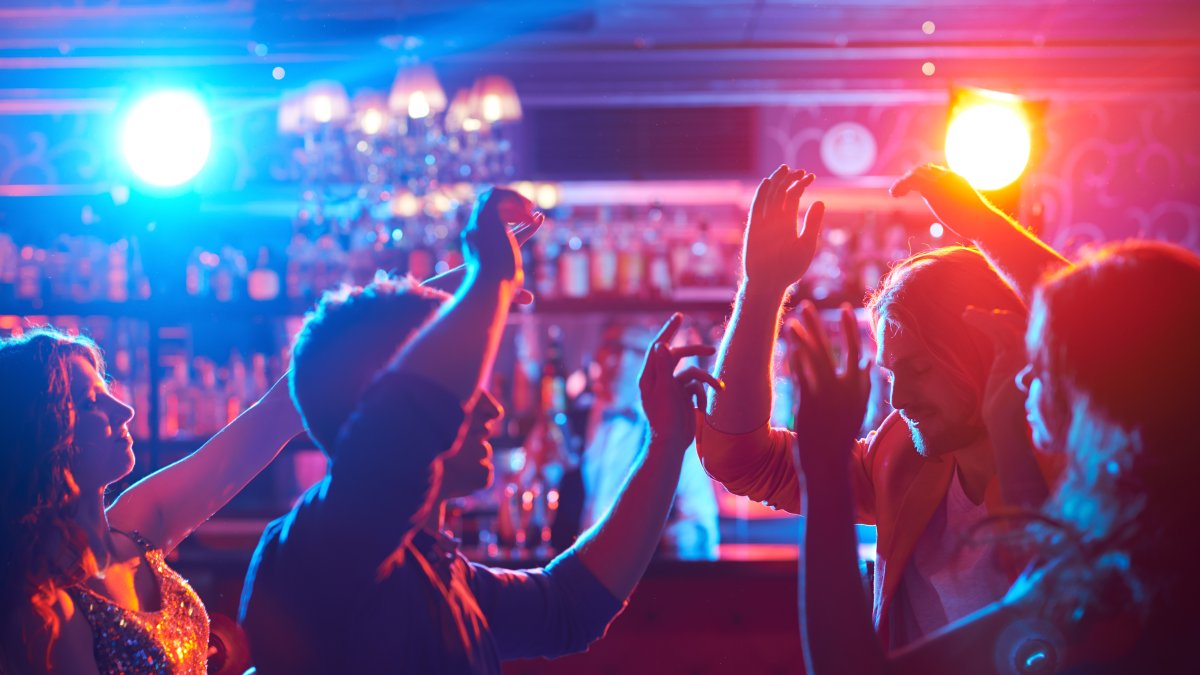 bares-y-restaurantes-ya-podran-permitir-baile-sin-licencia-especial-en-nueva-york