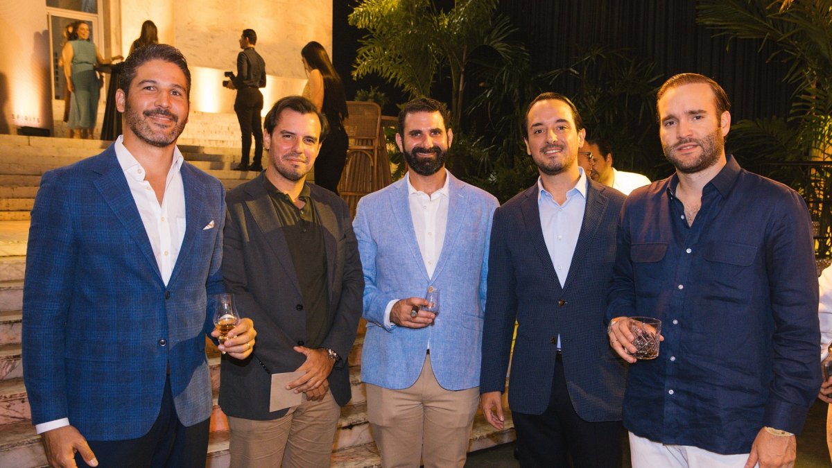 grand-rum-sessions-celebra-5-anos-con-gala-en-el-monumento-a-los-heroes-de-la-restauracion