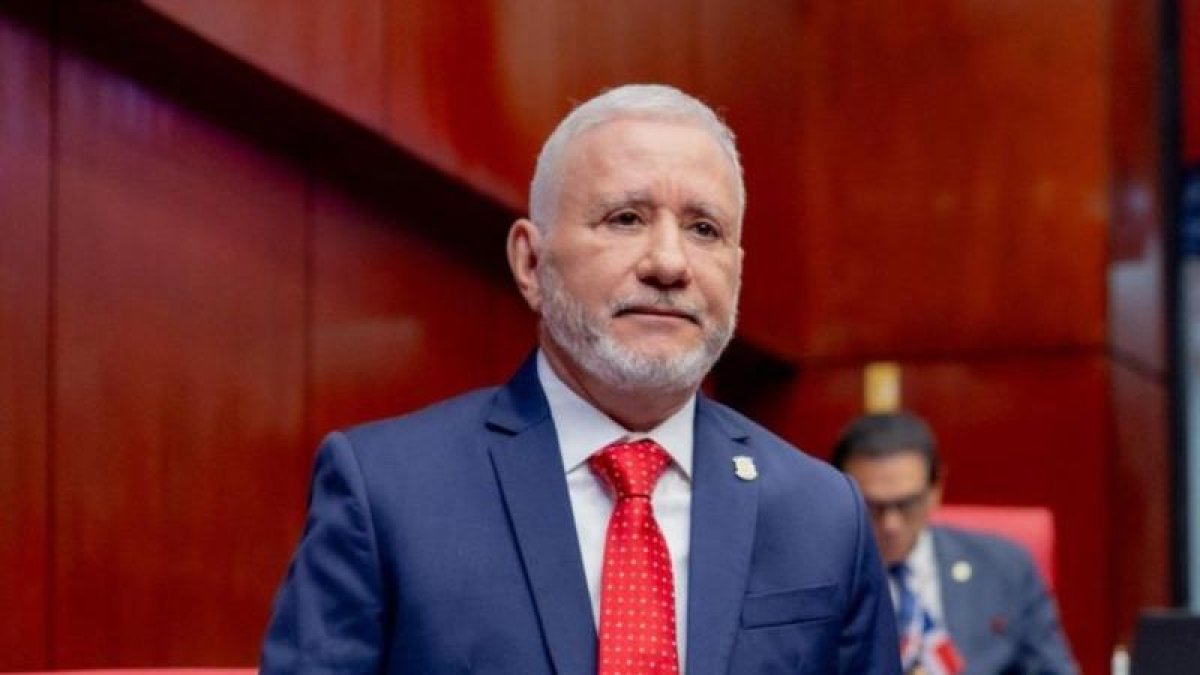 senador-antonio-taveras-descarta-unise-a-la-fuerza-del-pueblo