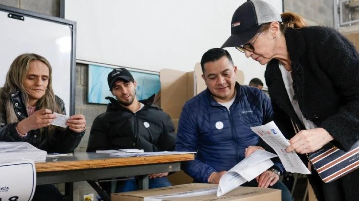 colombia-decide:-hoy-se-elige-entre-la-izquierda-y-la-derecha