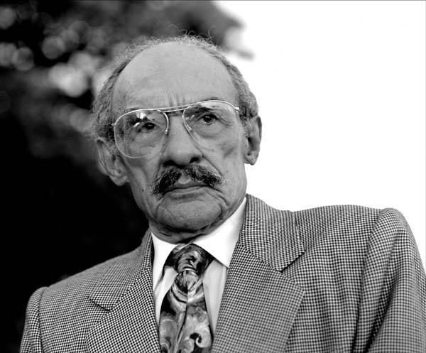pedro-julio-mir-valentin:-nacimiento,-vida-y-legado-del-poeta-nacional