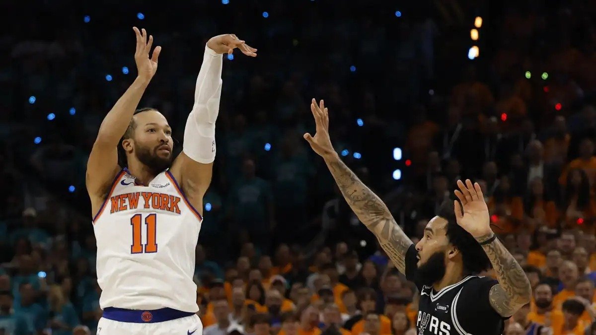 brunson-es-el-heroe-otra-vez-y-los-knicks-dan-primer-golpe-en-las-finales-de-la-nba