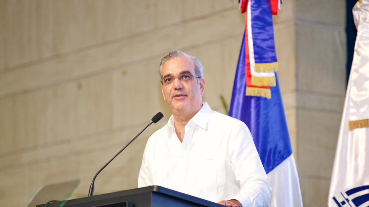 abinader-insta-a-al-a-priorizar-el-agua-como-estrategia-de-desarrollo-frente-a-crisis-climatica