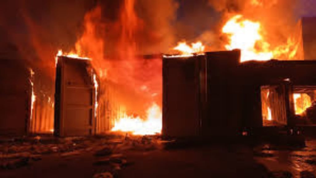 incendio-en-la-madrugada-deja-varias-estructuras-danadas-en-las-matas-de-farfan;-no-se-reportan-perdidas-humana