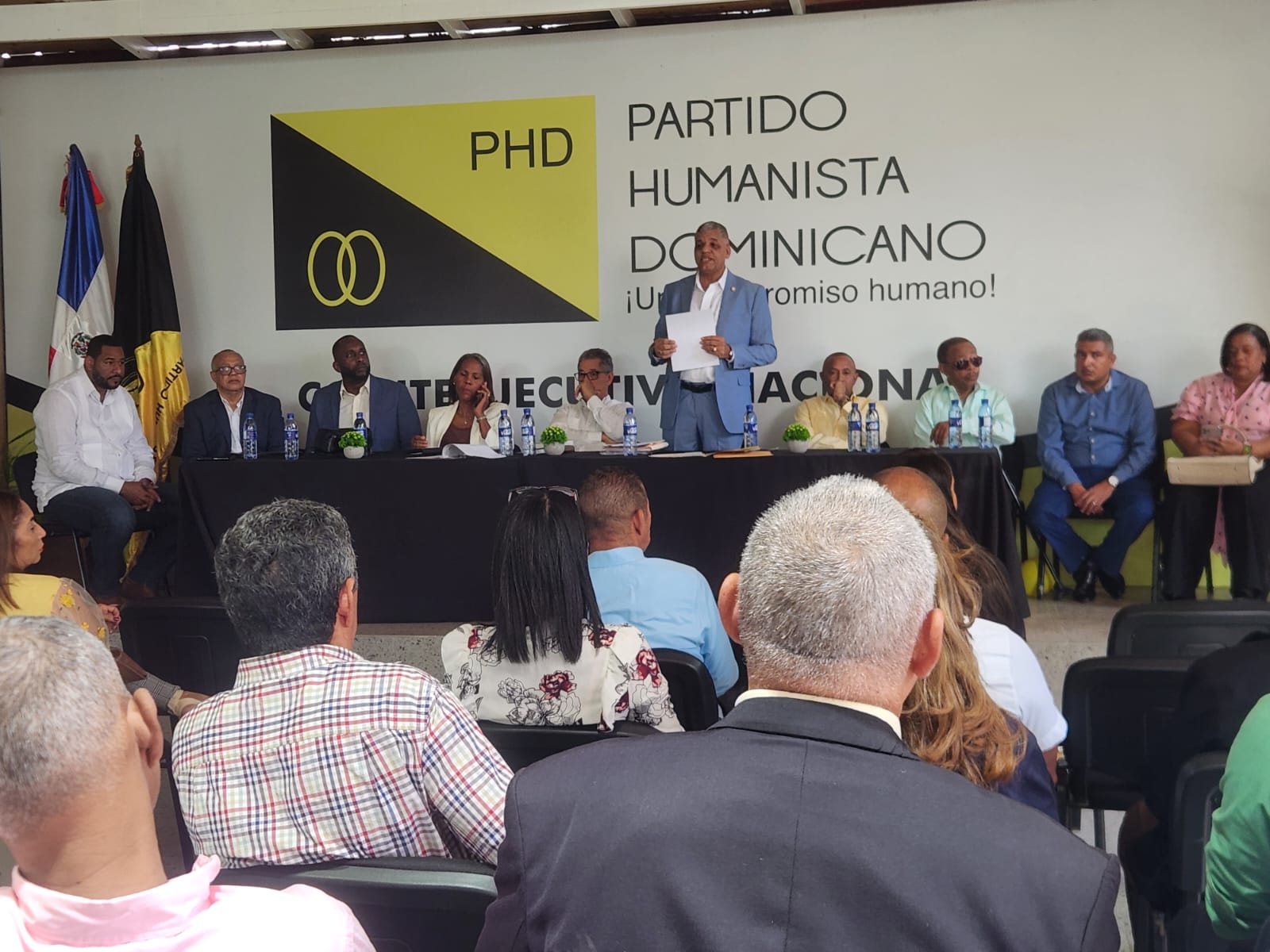 phd-sometera-querella-contra-exdirigentes-por-presunta-falsificacion-de-documentos-internos