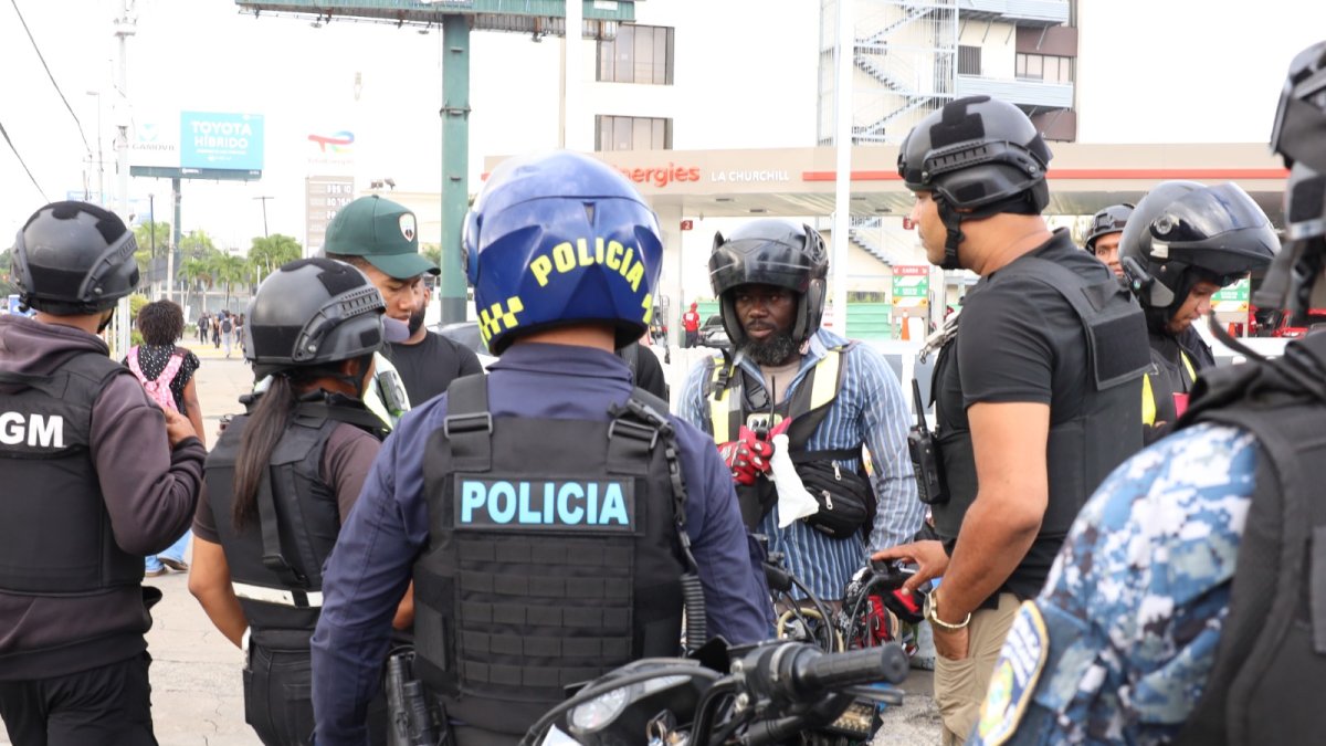 autoridades-arrecian-operativo-de-regularizacion-de-motoristas