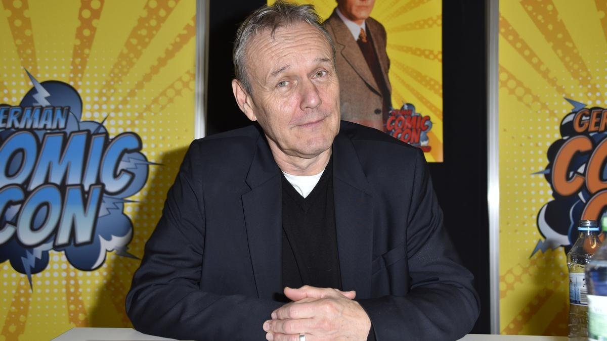 muere-a-los-72-anos-el-actor-anthony-head,-conocido-por-“buffy-the-vampire-slayer”