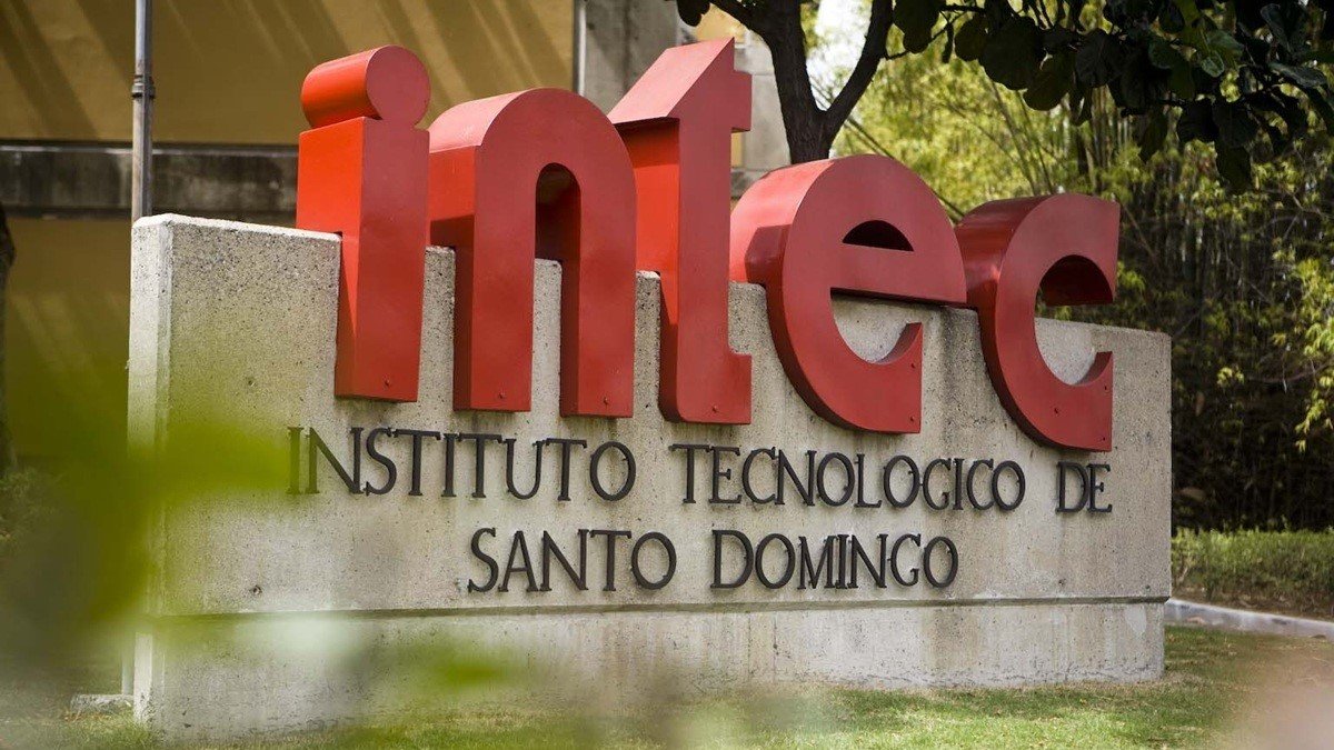 el-50%-alumnos-de-colegios-bilingue-no-aprueban-matematicas-y-redaccion-en-examen-admision-del-intec