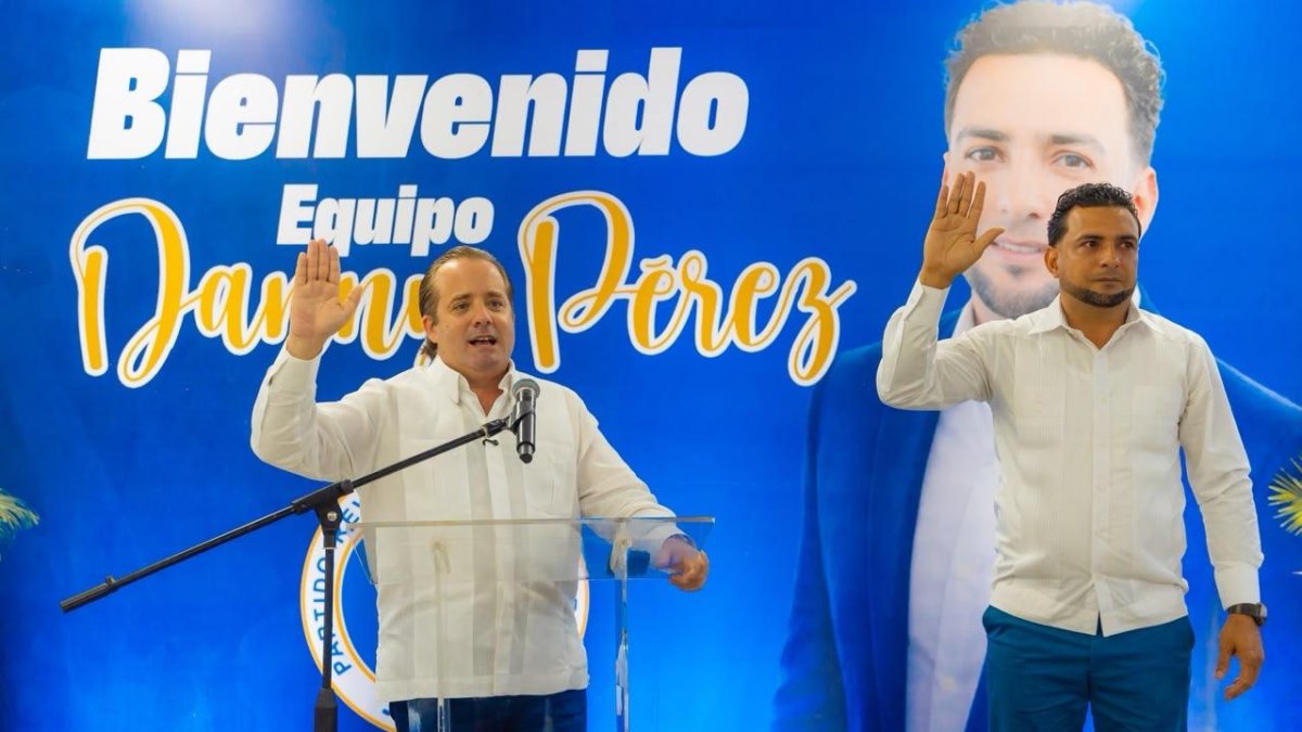 el-prm-recibe-con-bombos-y-platillos-director-de-la-junta-distrital-de-el-higuerito-renuncio-de-la-fp