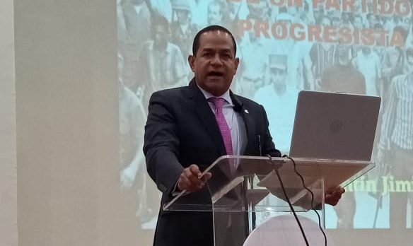 dirigentes-de-justicia-social-renuncian-y-se-van-a-la-fuerza-del-pueblo;mientras-julio-cesar-valentin-espera-espacios-en-el-gobierno