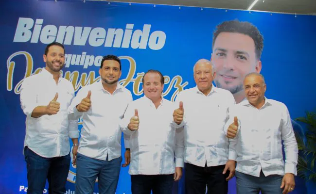paliza-anuncia-nuevas-juramentaciones-en-el-prm;-alcalde-danny-perez-deja-la-fuerza-del-pueblo