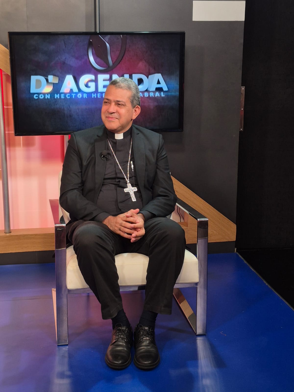 reportaje-arzobispo-dice-la-corrupcion-es-principal-causa-por-la-que-el-pais-tiene-que-hacer-reformas-fiscales