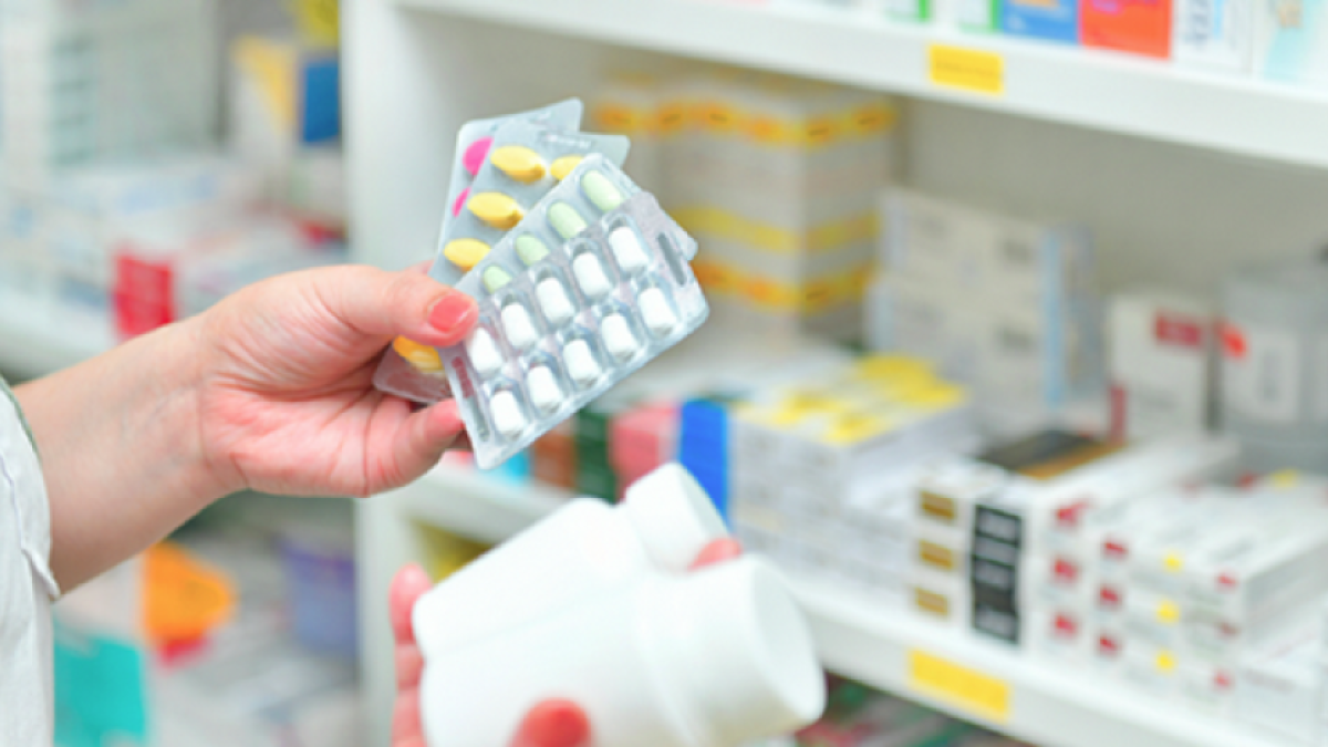 director-de-alto-costo-garantiza-medicamentos-en-santiago-y-llama-a-reformar-el-sistema-de-salud