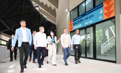 dr.-leonardo-aguilera-supervisa-avances-de-remodelacion-de-la-arena-banreservas-virgilio-travieso-soto