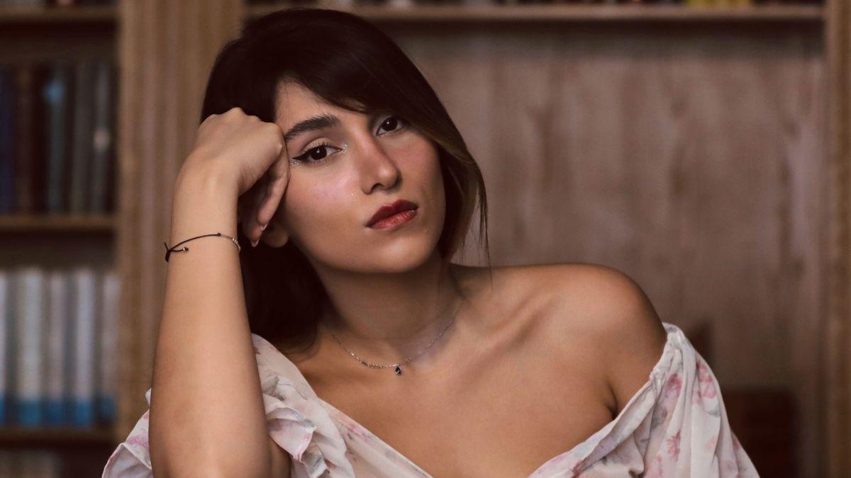 iran-condena-a-la-cantante-parastoo-ahmadi-a-74-latigazos-tras-ofrecer-un-concierto-sin-velo