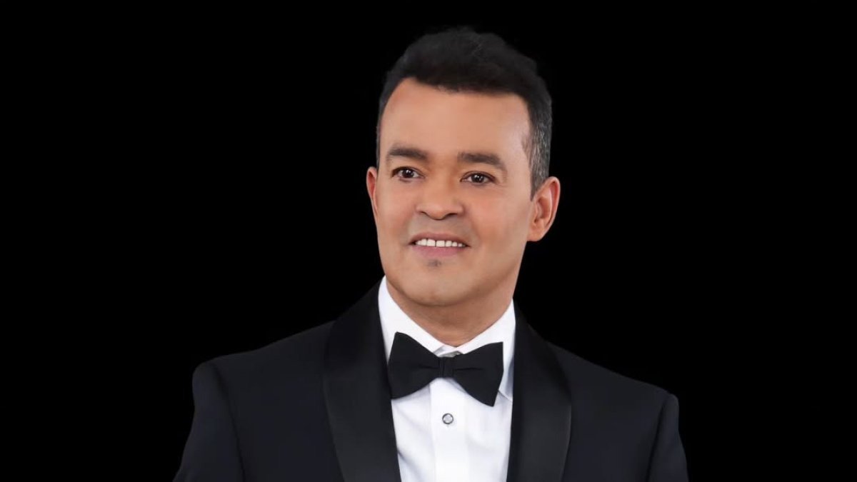 al-igual-que-con-rubby-perez,-los-restos-de-alex-bueno-seran-expuestos-en-el-teatro-nacional