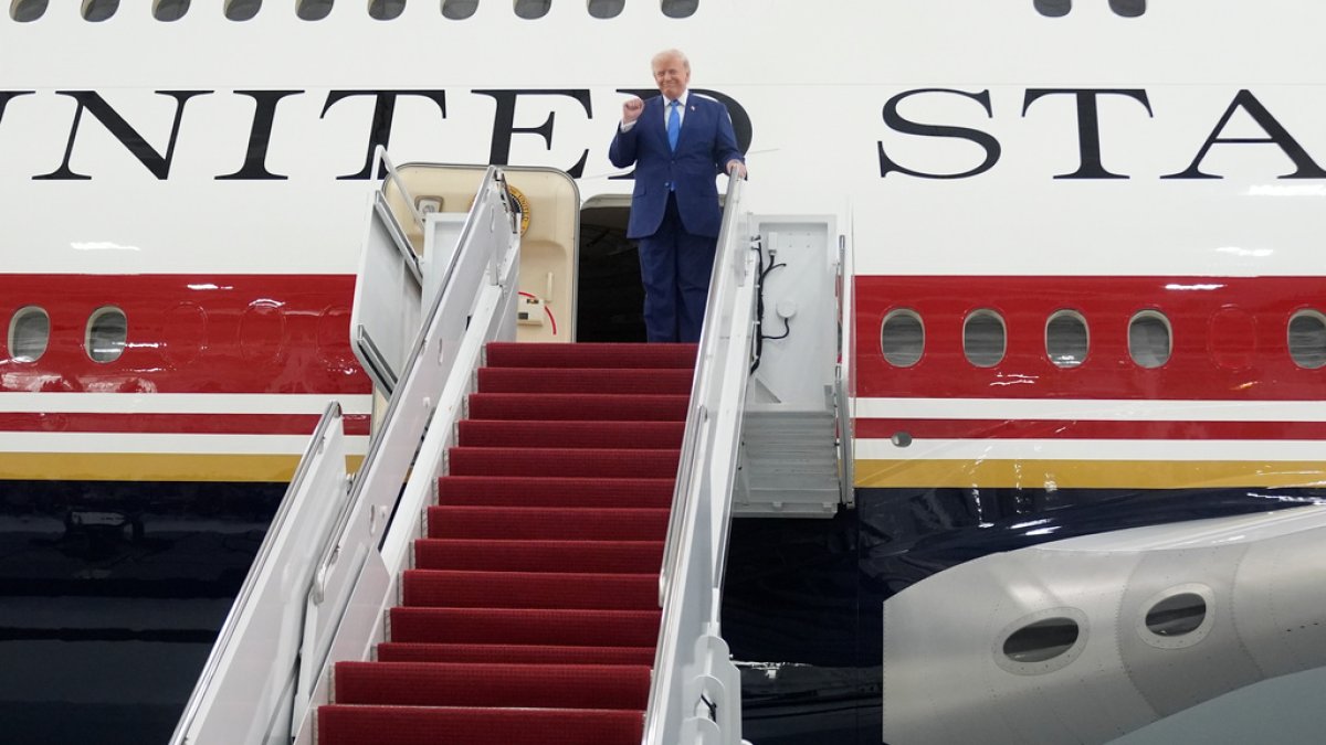 de-qatar-a-la-casa-blanca:-trump-presenta-el-nuevo-air-force-one