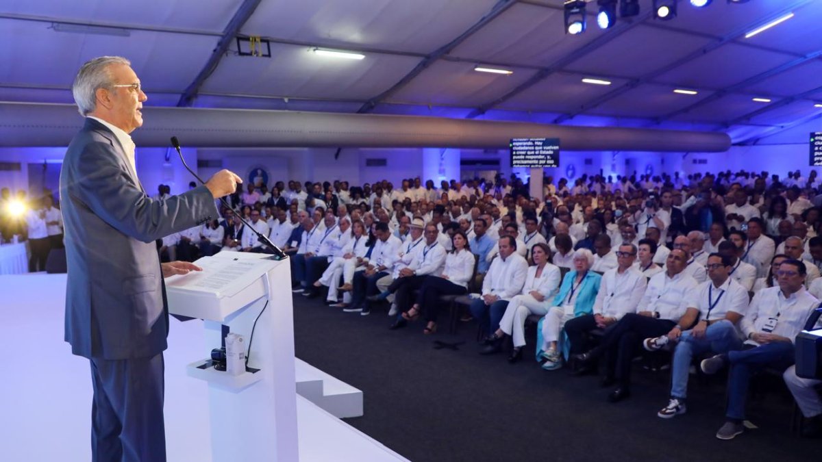 presidente-luis-abinader-pide-cuidar-la-unidad-del-prm