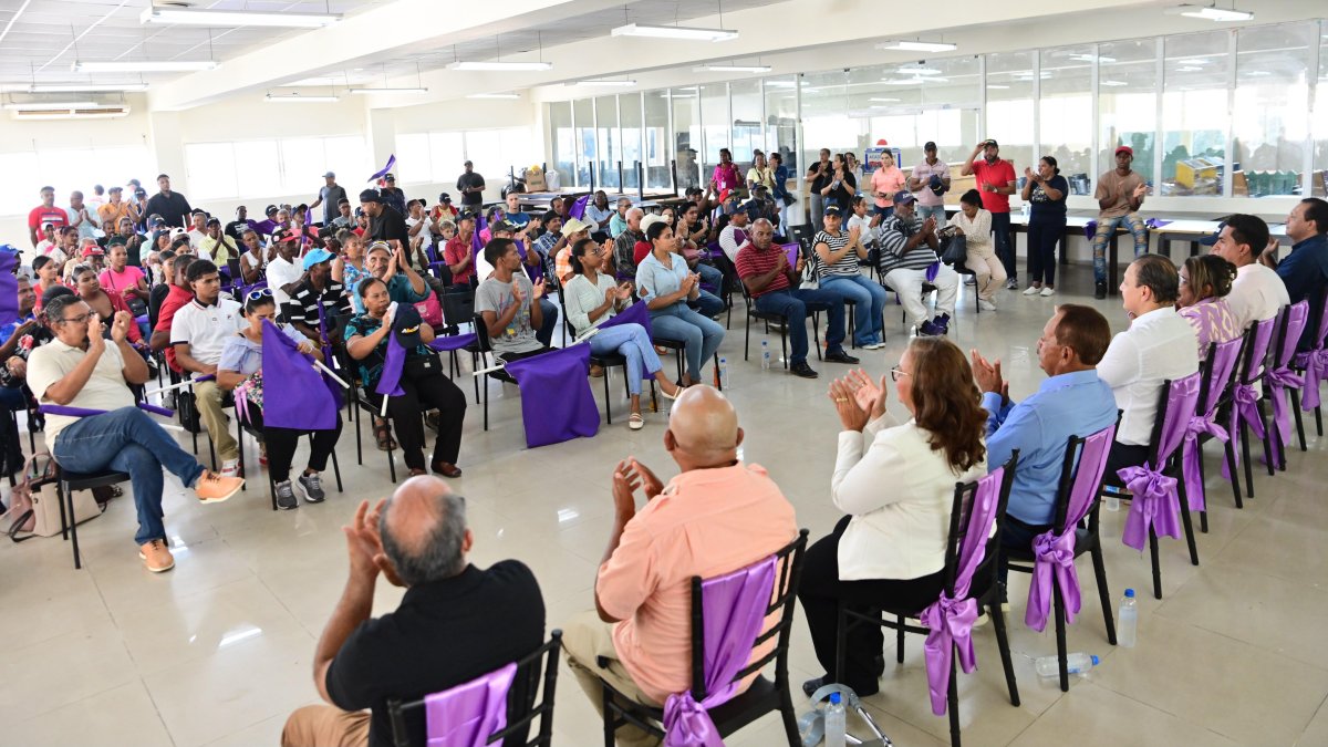 abel-martinez:-“junto-a-las-familias-dominicanas-recuperaremos-la-esperanza-y-el-rumbo-del-pais”