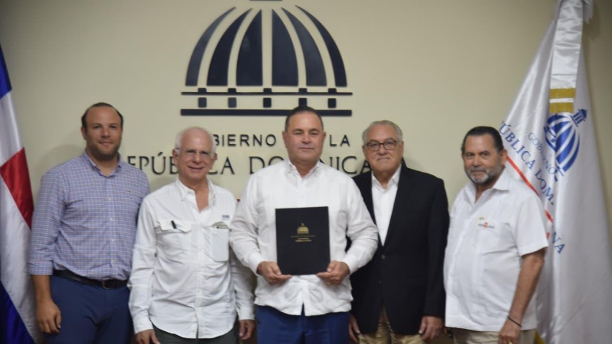 gobierno-extiende-subsidio-a-fertilizantes-y-eleva-inversion-a-rd$2,151-millones