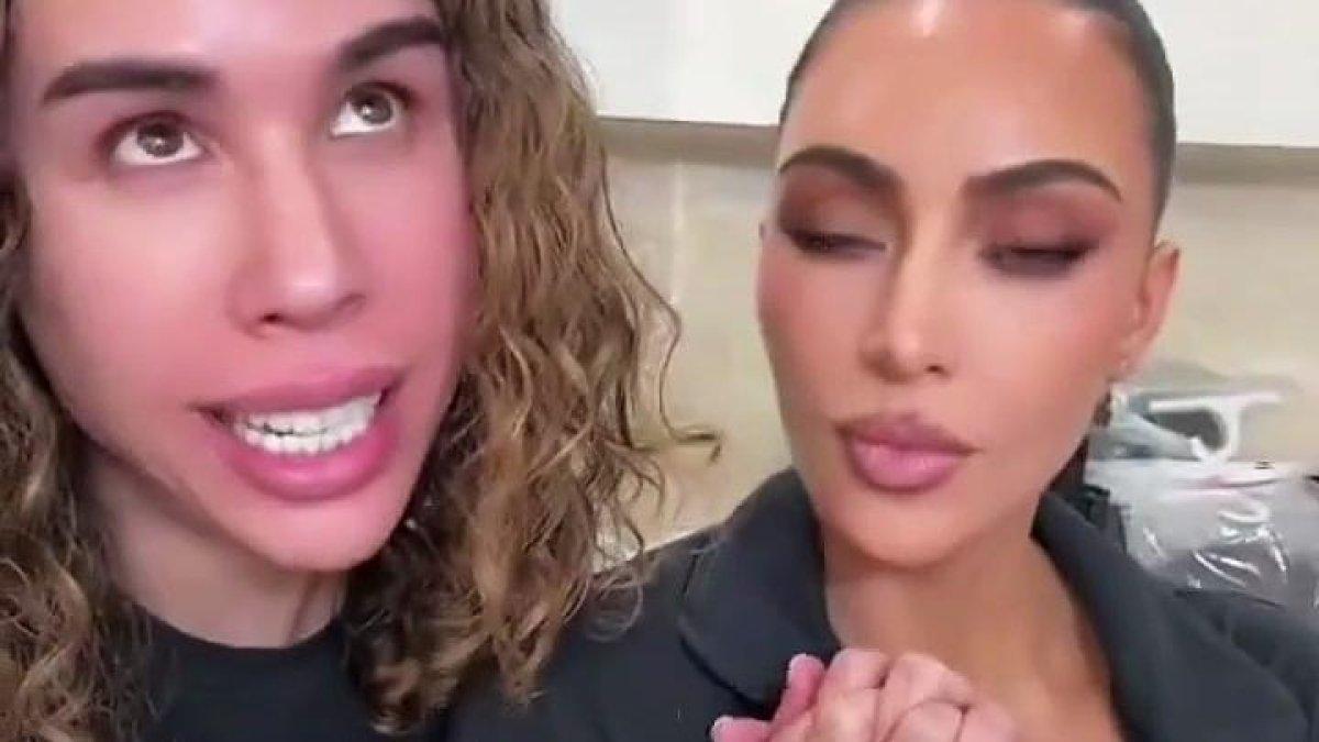 kim-kardashian-sorprende-al-intentar-hablar-espanol-con-un-«klk-manita»