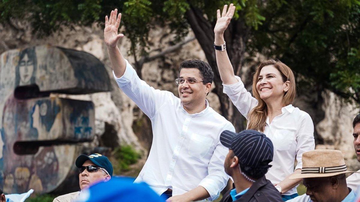 prm:-polarizacion-david-carolina-relega-a-segundo-plano-otros-presidenciables