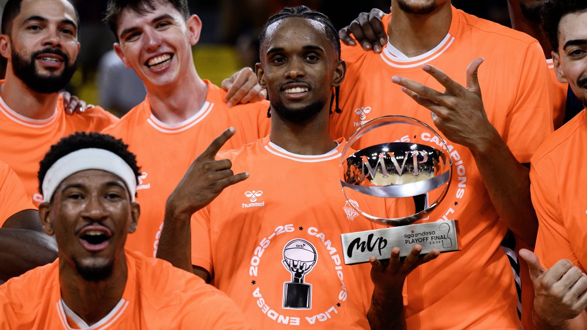 jean-montero-vive-noche-magica:-campeon-y-mvp-de-finales-con-valencia-basket